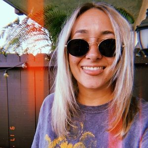 Meet your Posher, Natalie